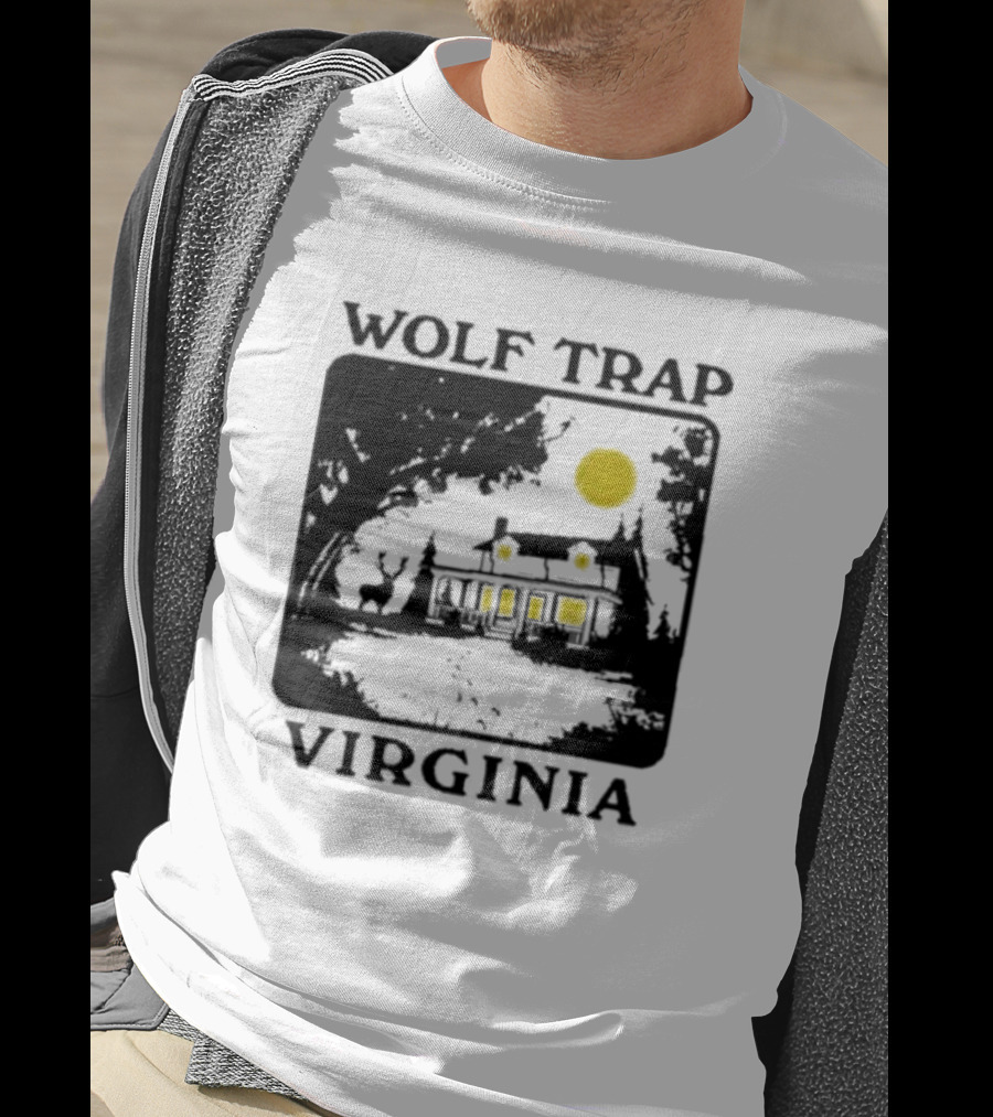 Wolf Trap Virginia Moonlit House Scene T-Shirt