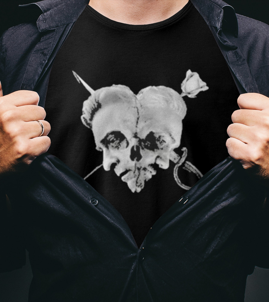 Our Flag Means Death Season 2 Key Skull Heart Saber Rose T-Shirt