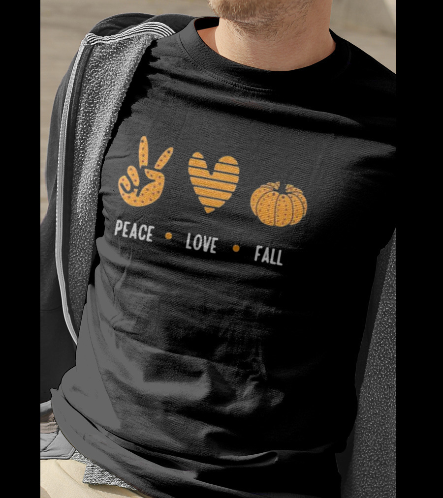 Peace Love Fall Heart Pumpkin Happy Halloween T-Shirt