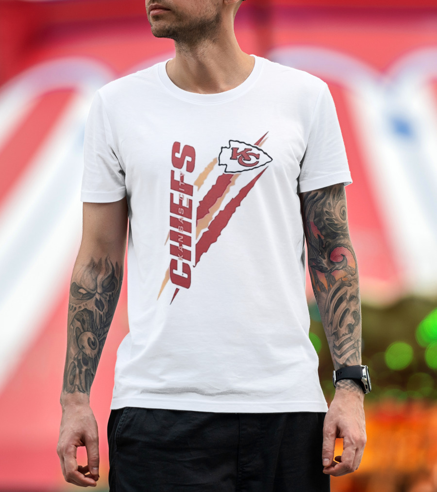 Kansas City Chiefs KC Arrowhead Logo Red Yellow Scratch Marks T-Shirt