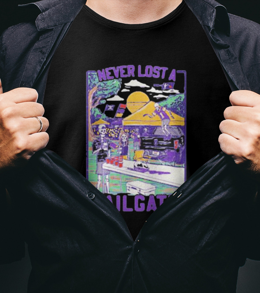 Never Lost A Tailgate Vintage Skeletons Under Yellow Tent With Sunset And Flags T-Shirt