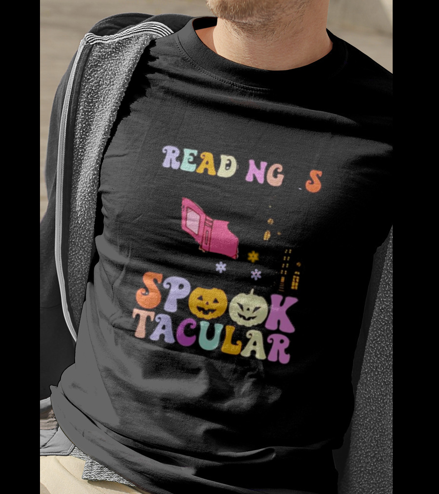 Reading Is Spooktacular Ghost Reading Book Halloween Pumpkins T-Shirt