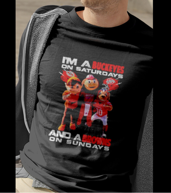 Buckeyes And Browns Football Fans United On Weekends T-Shirt