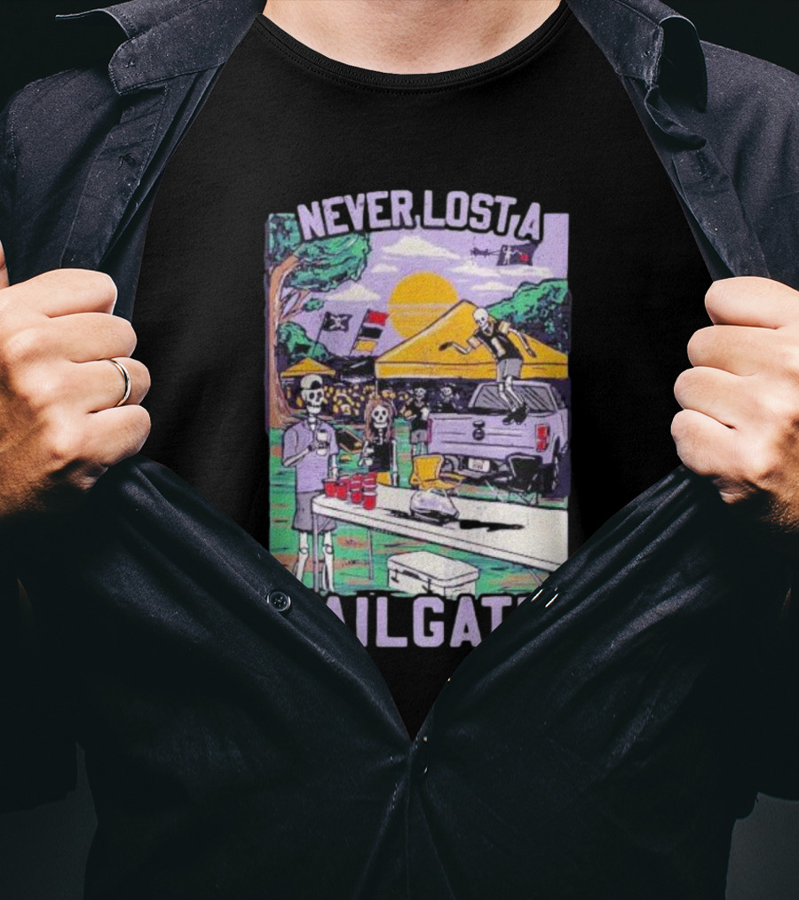 Never Lost A Tailgate Skeleton Party Scene T-Shirt