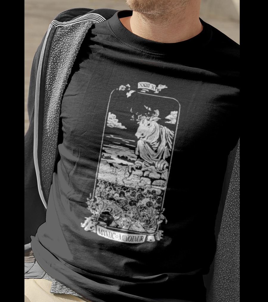 Mantic Minotaur XXIII XI Mythical Beast T-Shirt