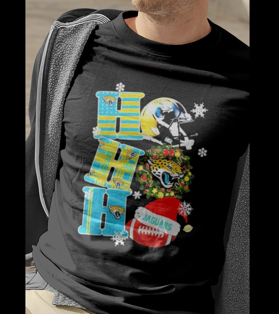 Jacksonville Jaguars Ho Ho Ho Merry Christmas Football Santa Hat Snowflakes Wreath T-Shirt