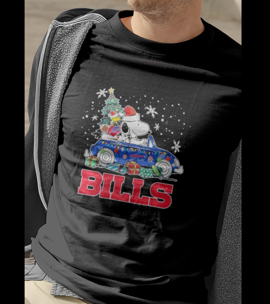 Peanuts Snoopy Woodstock Christmas Car Buffalo Bills Flag Winter Snowflakes T-Shirt