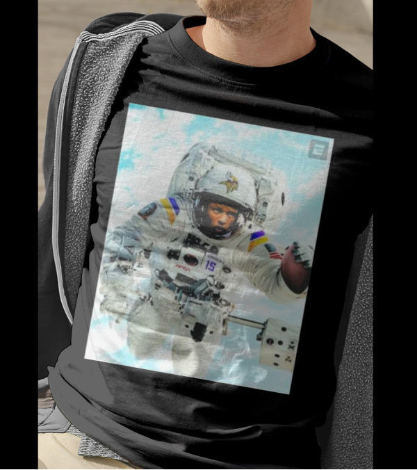 The Passtronaut Vikings Football Astronaut Wins Second Straight Game T-Shirt