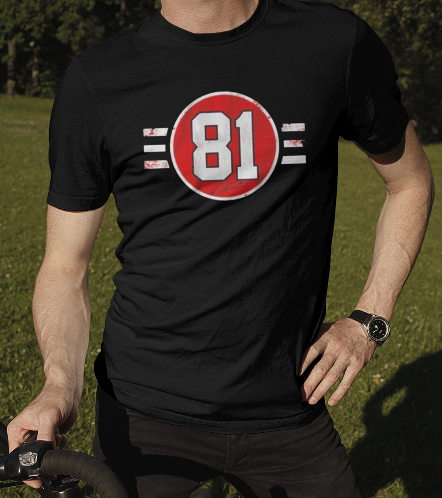 Chicago Blackhawks Marian Hossa 81 Red Circle Vintage Hockey T-Shirt