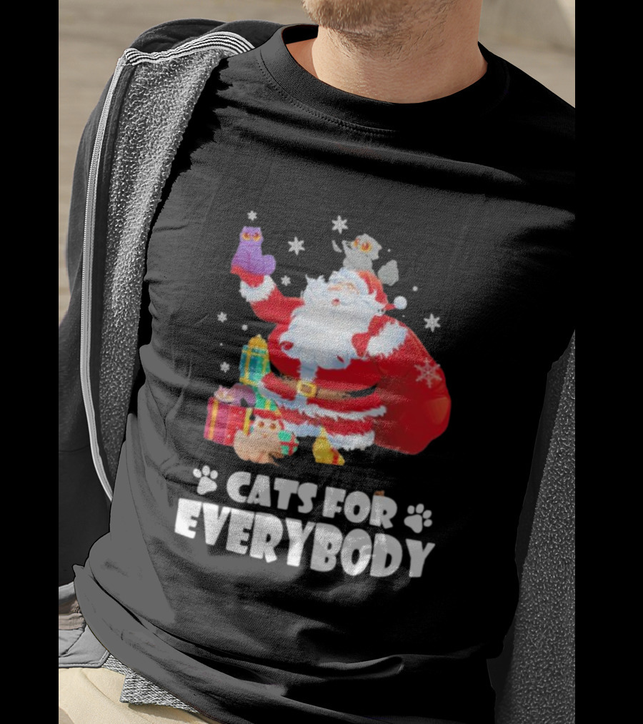 Santa Claus With Gift Cats For Everybody Fun Christmas T-Shirt