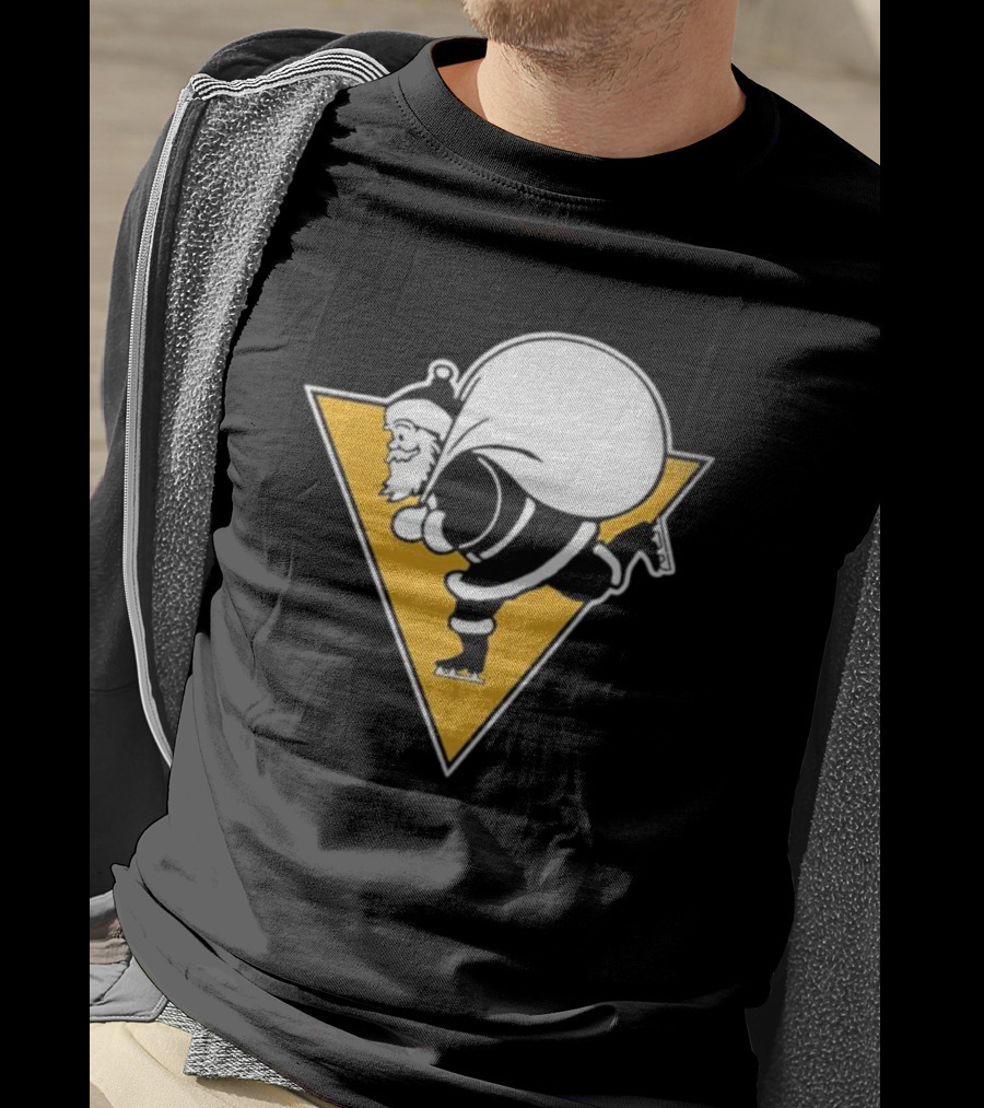 Pittsburgh Penguins Santa Skates Christmas Hockey T-Shirt