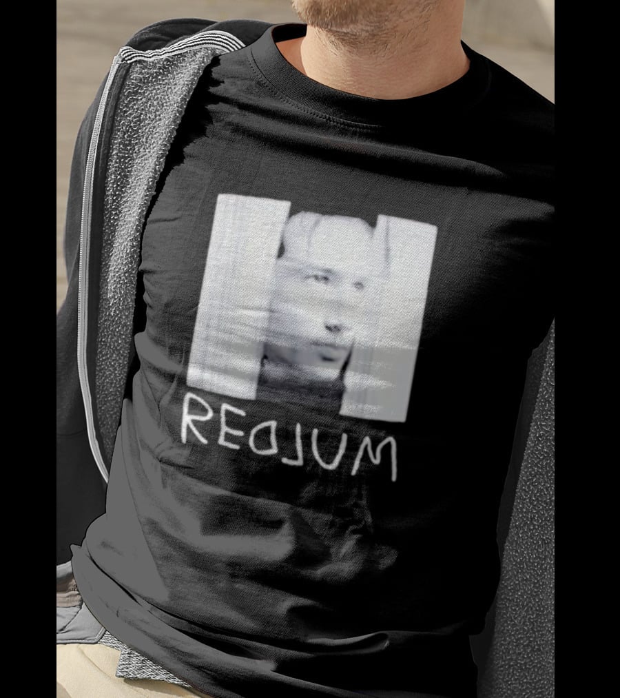 Redrum The Shining Redlum Johnny Face Peeking Through Door T-Shirt