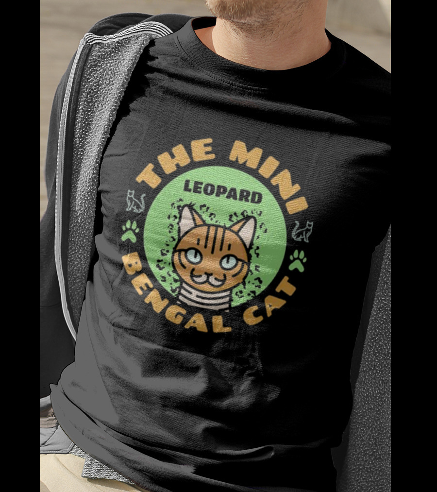The Mini Leopard Bengal Cat Paws And Whiskers Icons T-Shirt