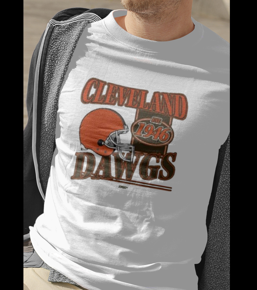 Cleveland Dawgs Est 1946 Football Helmet T-Shirt