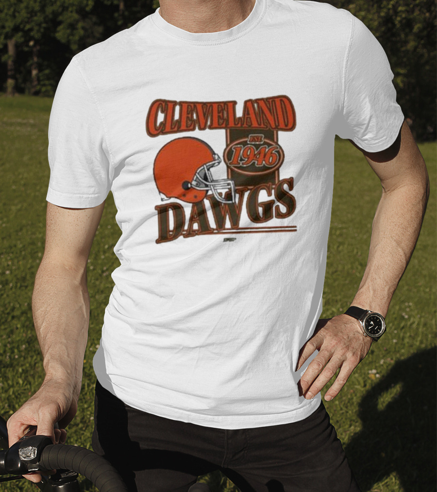 Cleveland Dawgs Est 1946 Football Helmet T-Shirt