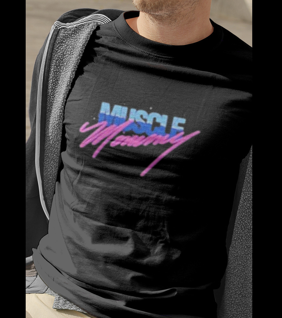 Muscle Mommy Retro Aesthetic 80s Style Vaporwave T-Shirt