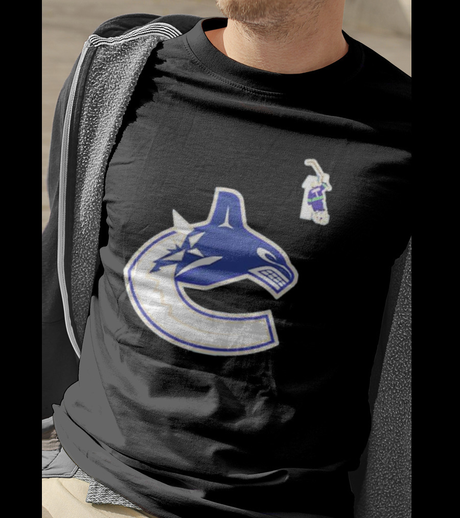 Luongo #1 Vancouver Canucks Orca Logo Ring Of Honour T-Shirt