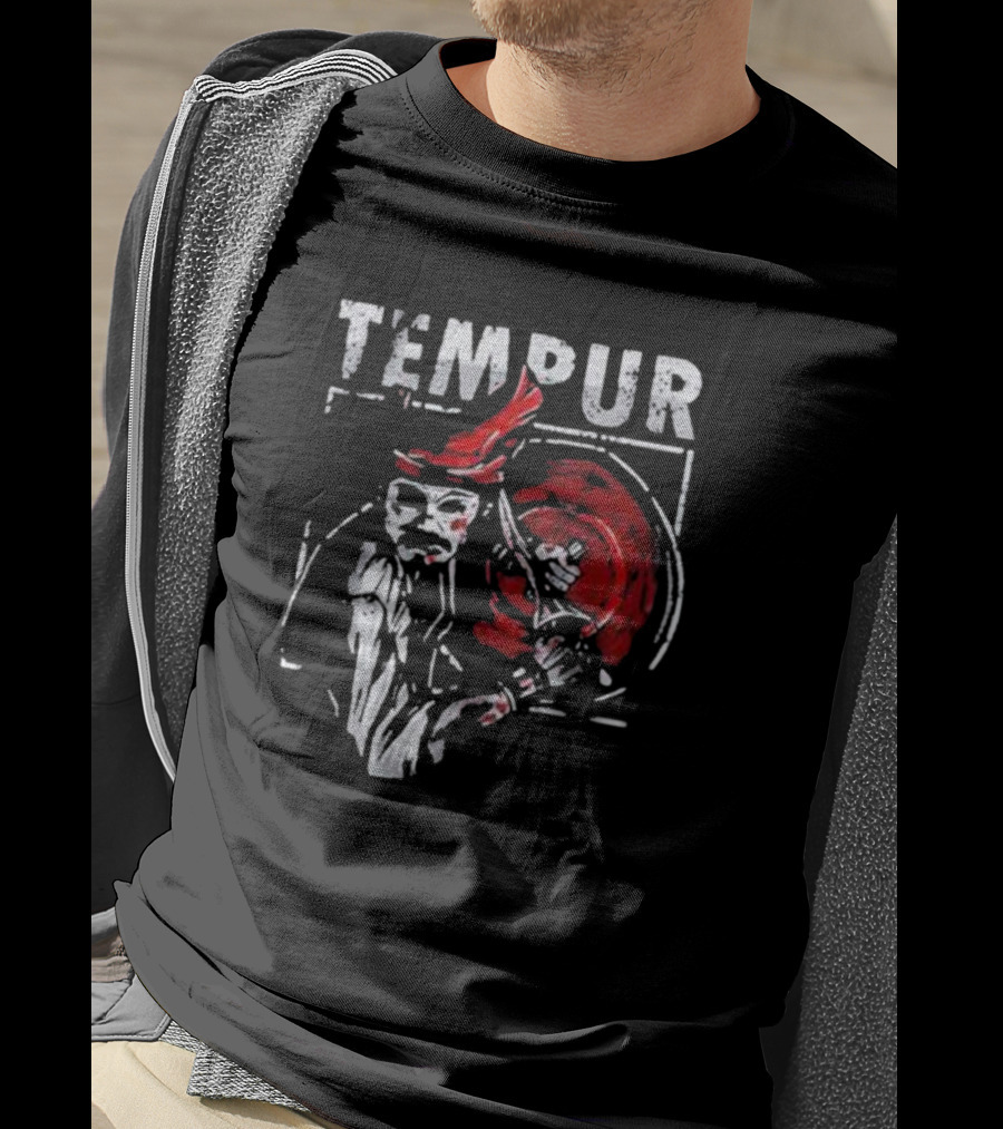 Tempur Tanah Melayu Warrior Axe And Shield T-Shirt