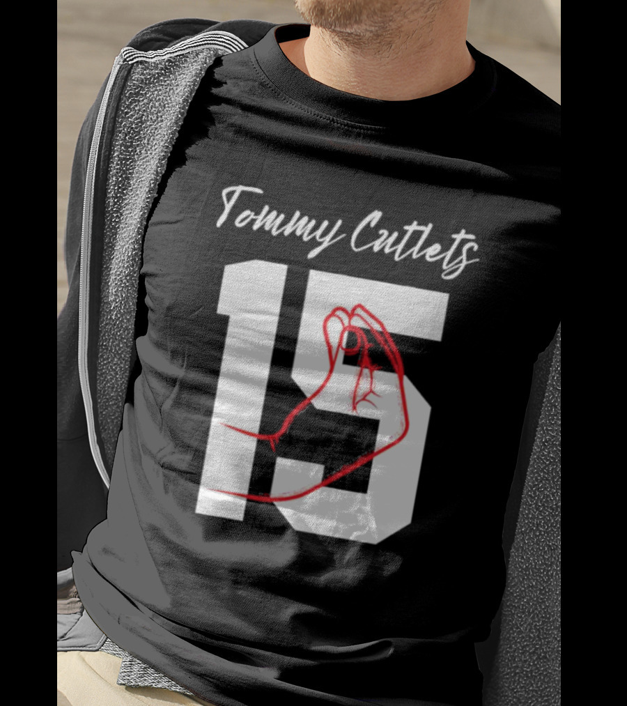 Tommy Cutlets 15 Italian Hand Gesture Football Quarterback Ny T-Shirt