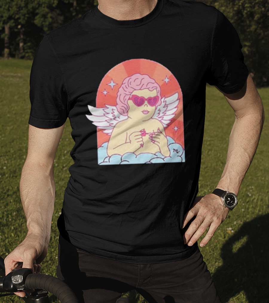 Maniology Cupid's Nail Spa Cherub With Heart Sunglasses And Wings T-Shirt