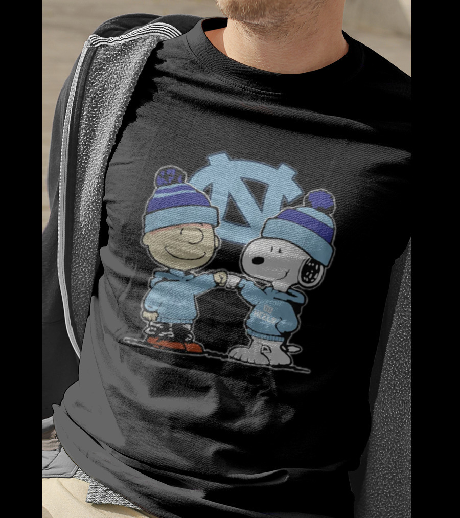 Snoopy And Charlie Brown Go Heels UNC Tar Heels Fist Bump North Carolina T-Shirt