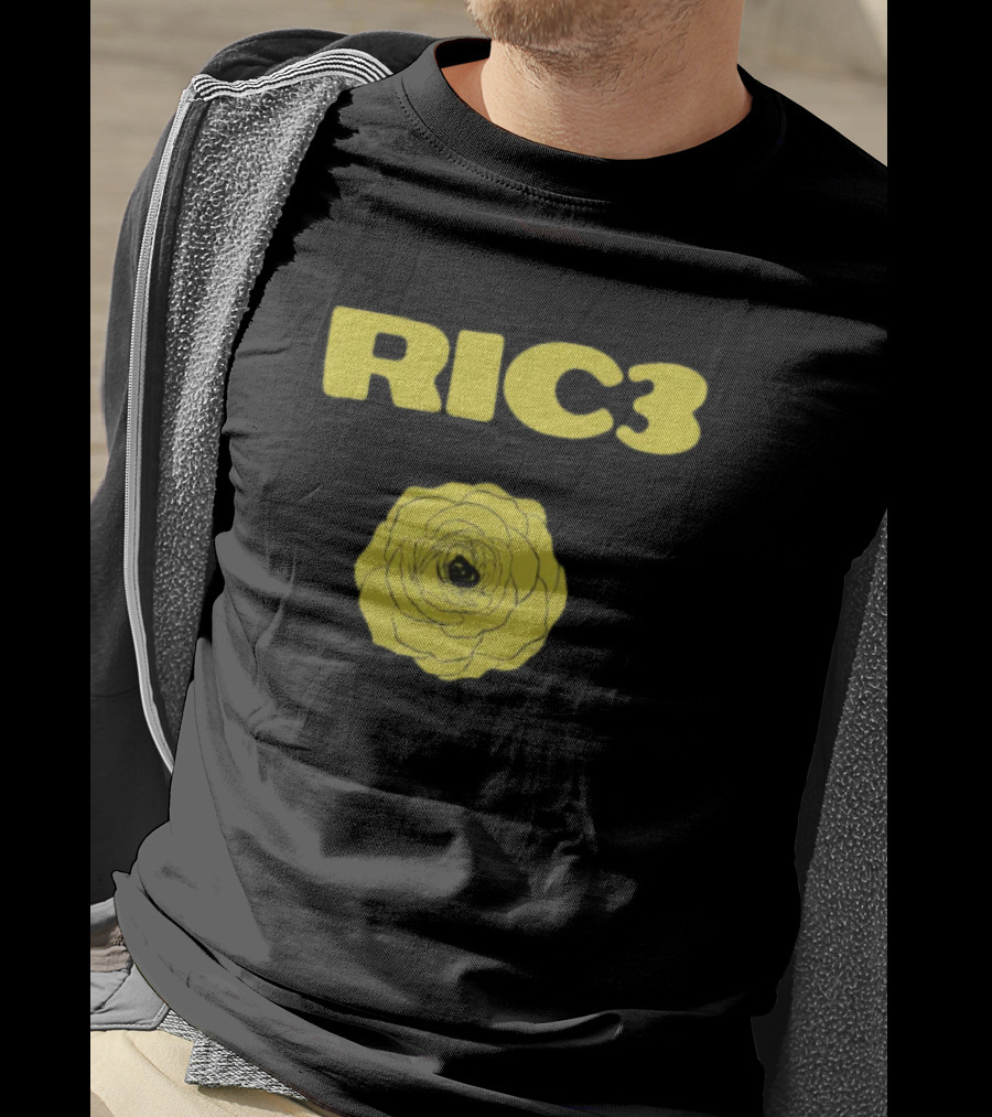 RIC3 Yellow Rose Daniel Ricciardo Merch T-Shirt