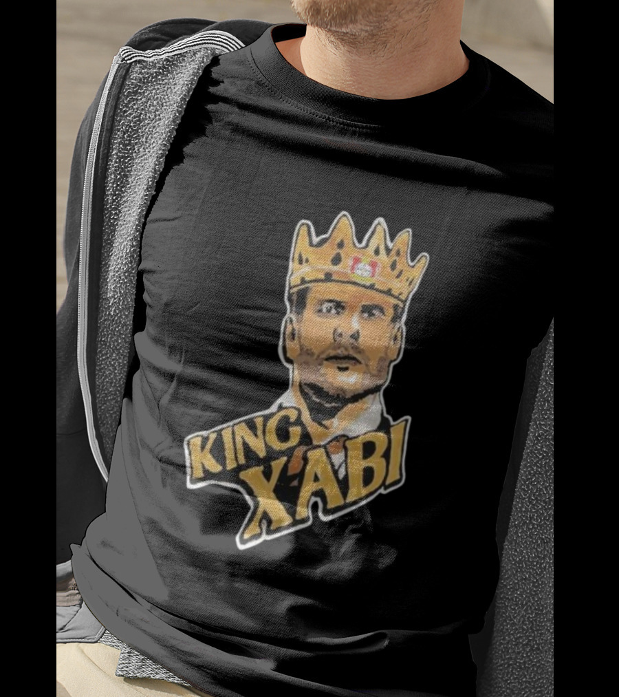 King Xabi Bayer Leverkusen Coach Icon With Crown T-Shirt