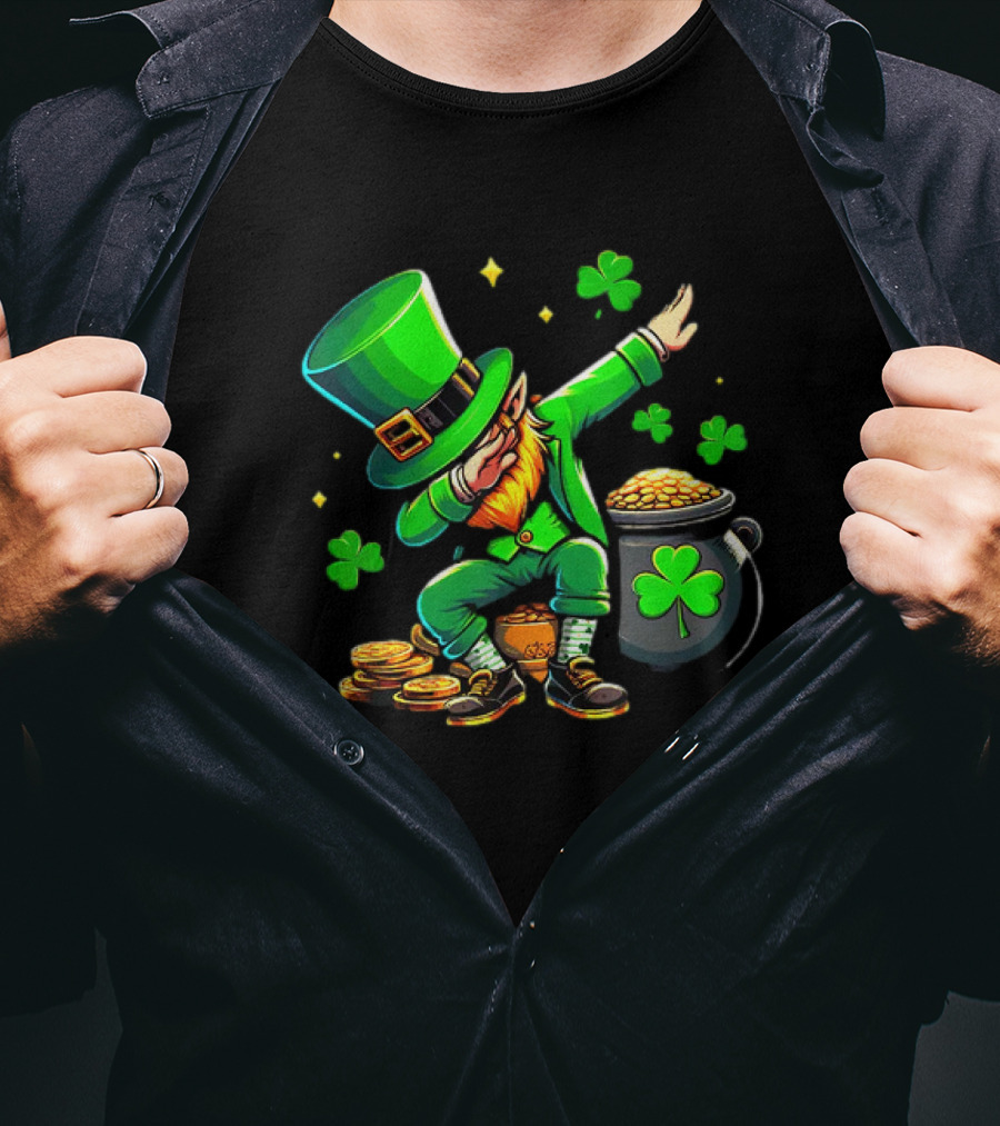St Patricks Day Dabbing Leprechaun With Pot Of Gold And Shamrocks T-Shirt