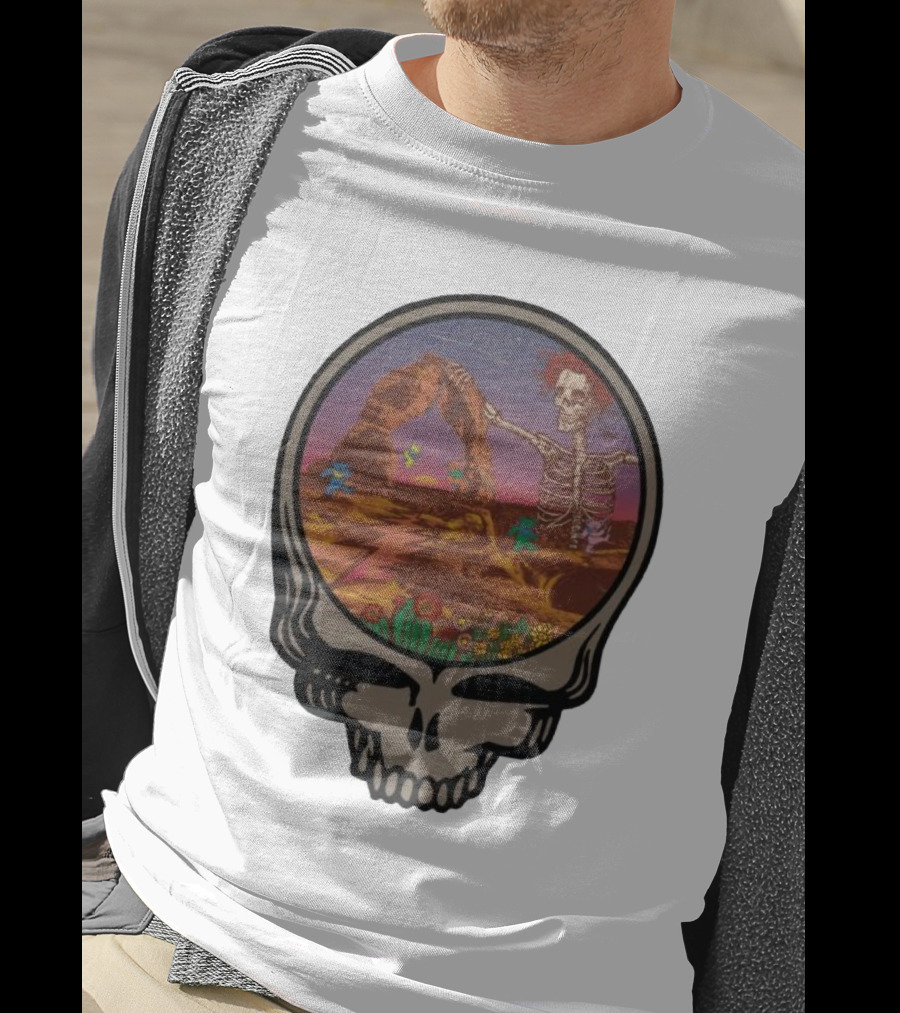 Grateful Dead Skull And Skeleton In Moab Desert Scene T-Shirt