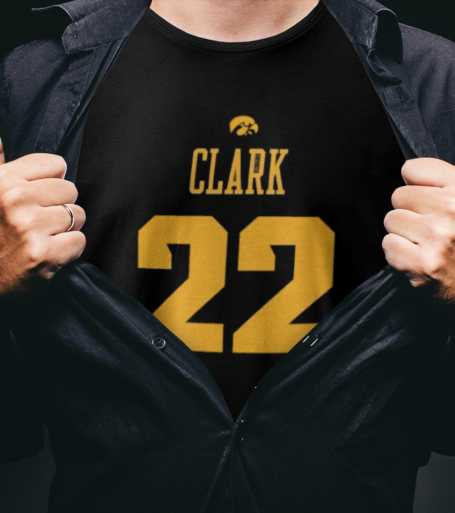Caitlin Clark Iowa Hawkeyes 22 Record Breaking T-Shirt