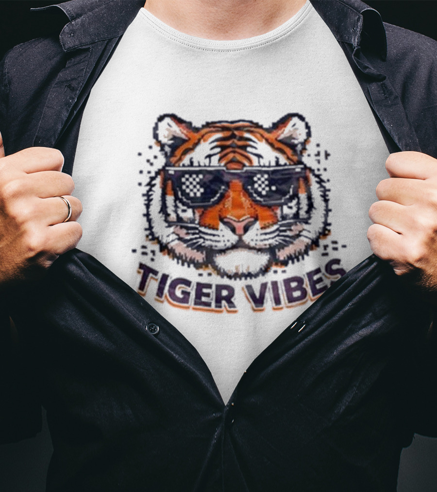 Tiger Vibes Sunglasses Cool Tiger Face T-Shirt