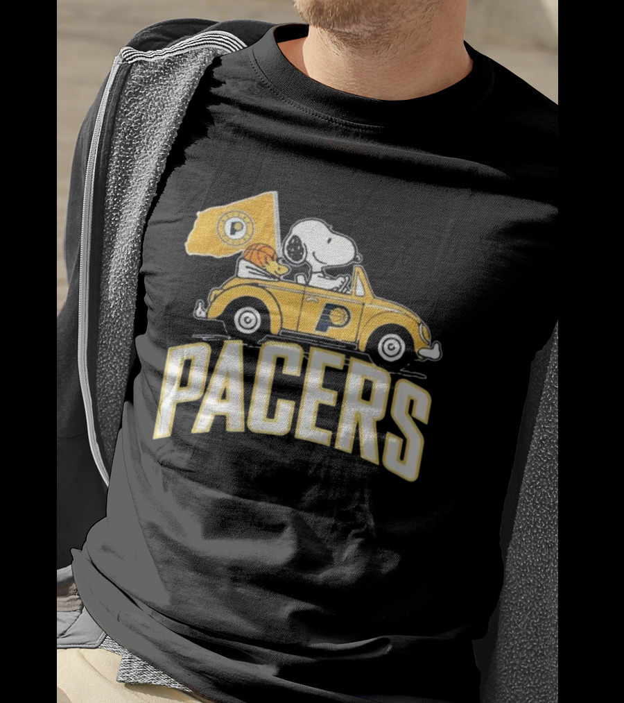 Indiana Pacers Snoopy Fan Forever Basketball Team Car Flag T-Shirt