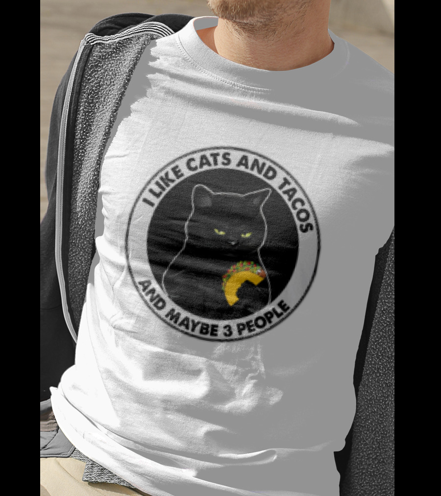 Black Cat I Like Cats And Tacos And Maybe 3 People T-Shirt