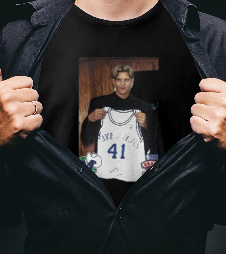 Luka Doncic Dirk Nowitzki Mavericks 41 NBA Draft Jersey Photo T-Shirt