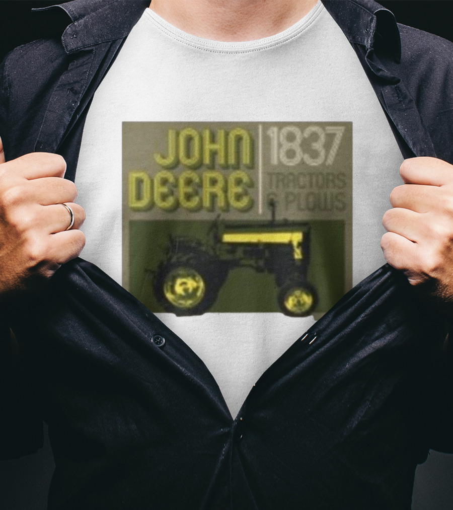 John Deere 1837 Tractors Plows Vintage Logo With Green Tractor Iconic T-Shirt