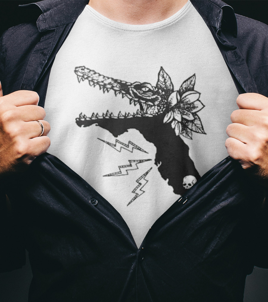 Florida Will Eat You - Alligator Skull Lightning Magnolia Map T-Shirt