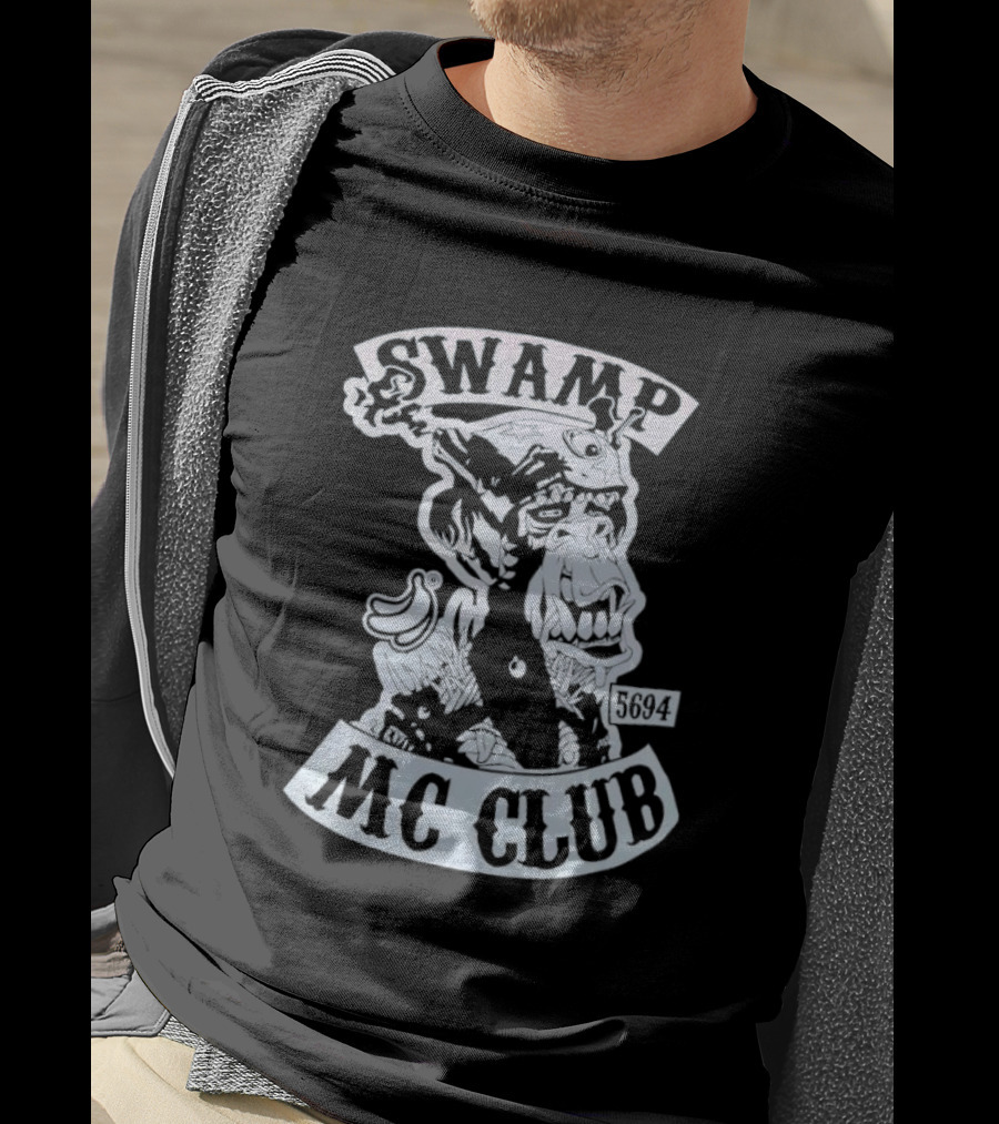 Swamp MC Club 5694 Gorilla Skull Motorcycle Emblem T-Shirt