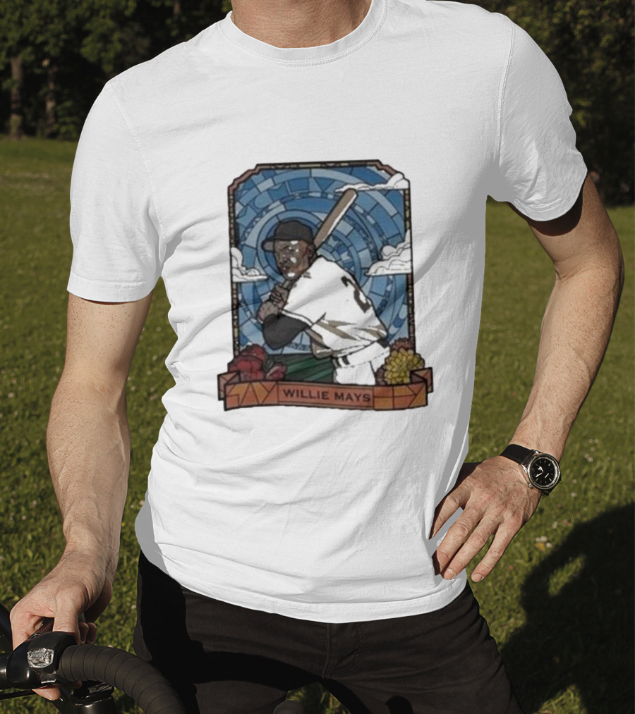 Willie Mays Giants Baseball Player With Bat And Clouds T-Shirt