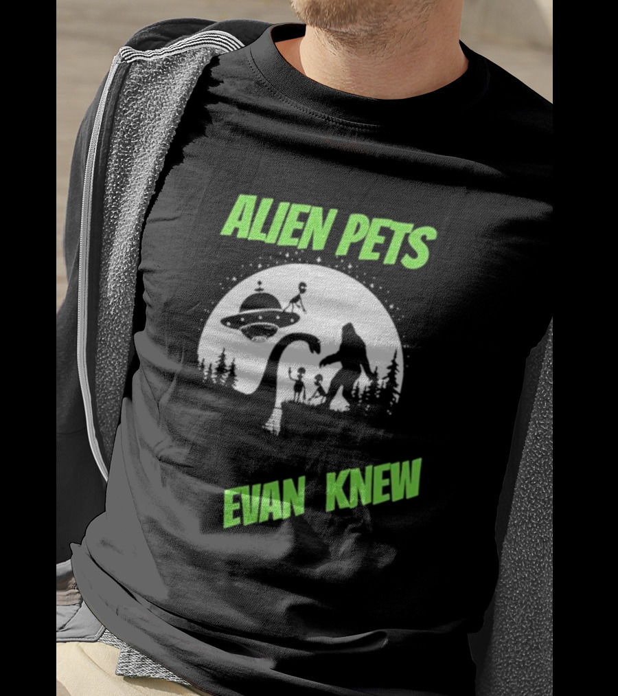 Alien Pets Evan Knew Ufo Bigfoot And Dinosaur Scene T-Shirt