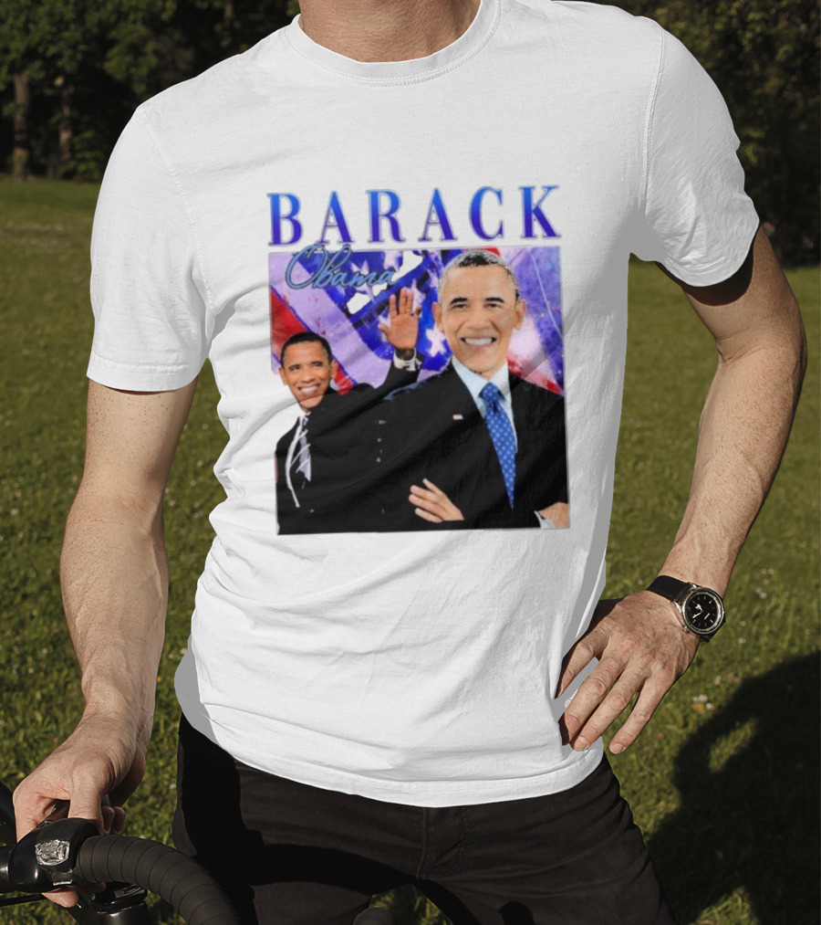 BARACK Obama Smiling Pose With Patriotic Background T-Shirt