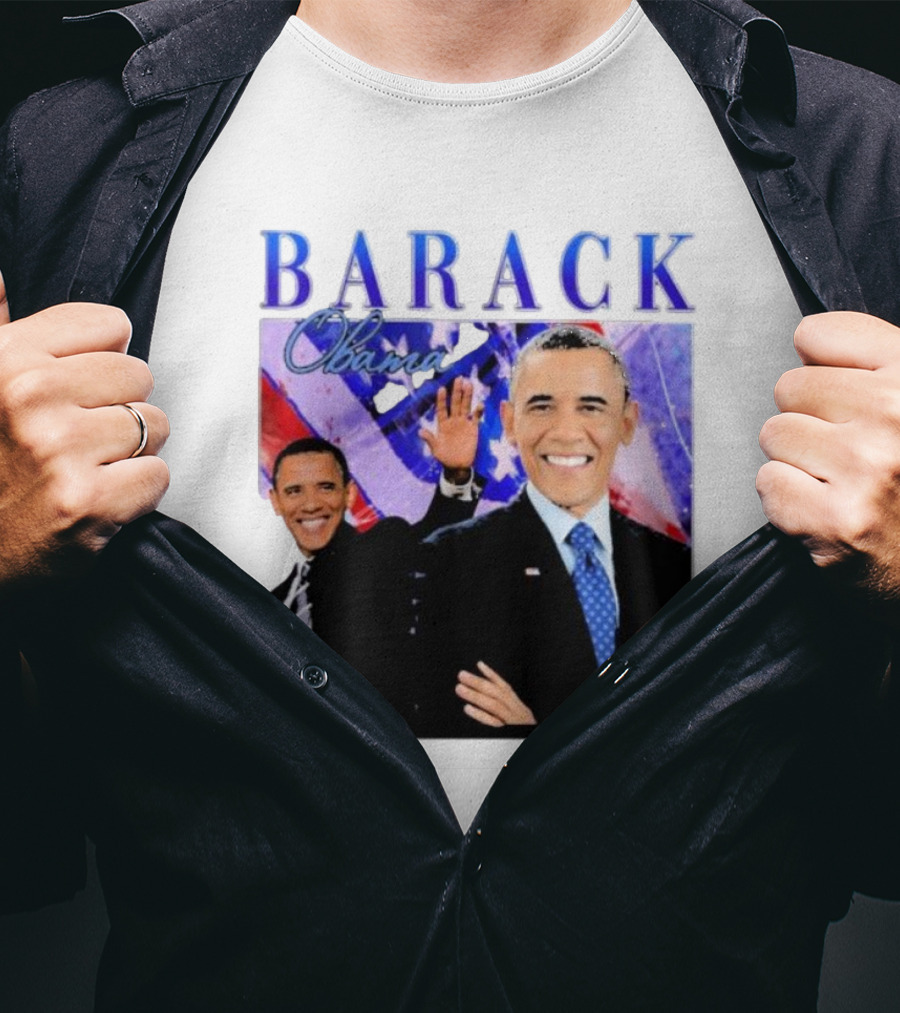 BARACK Obama Smiling Pose With Patriotic Background T-Shirt