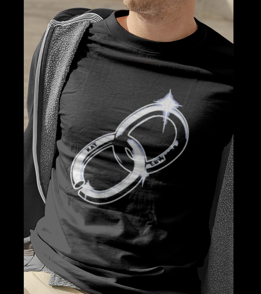 Kat Edwards Broken Link Chain T-Shirt