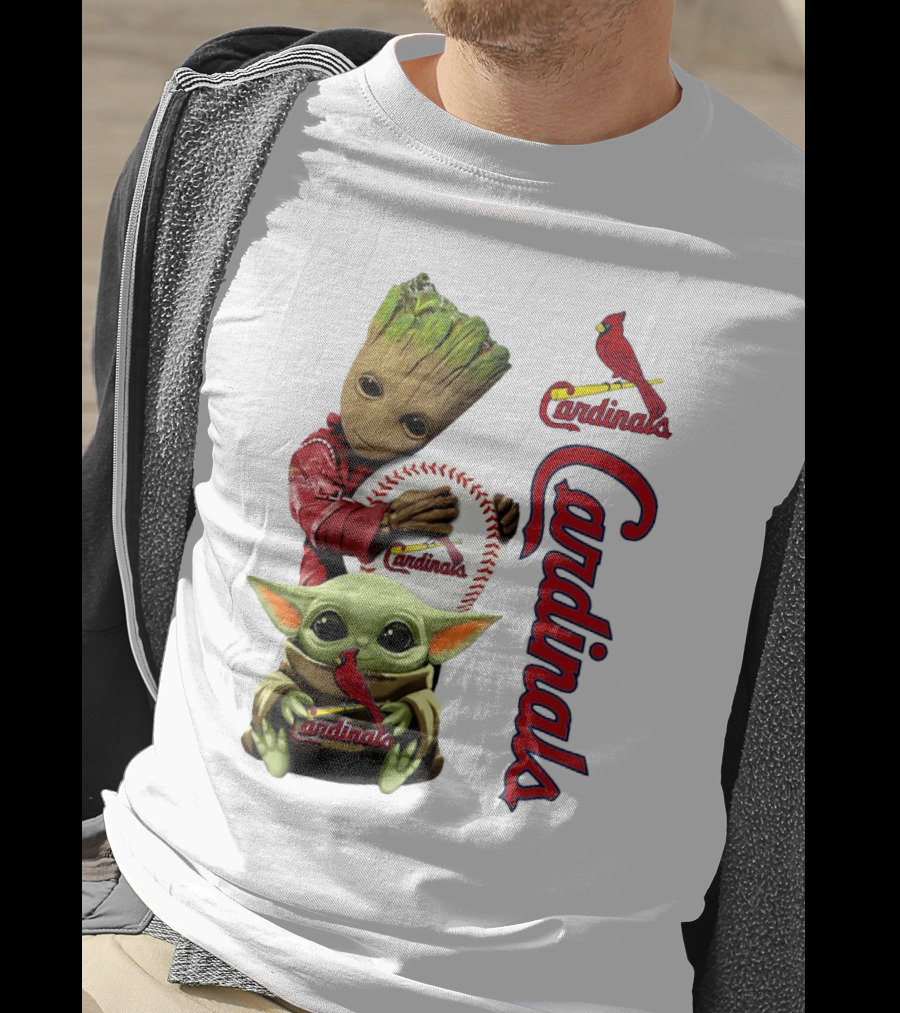 Baby Groot And Baby Yoda Hugging St. Louis Cardinals Baseball T-Shirt