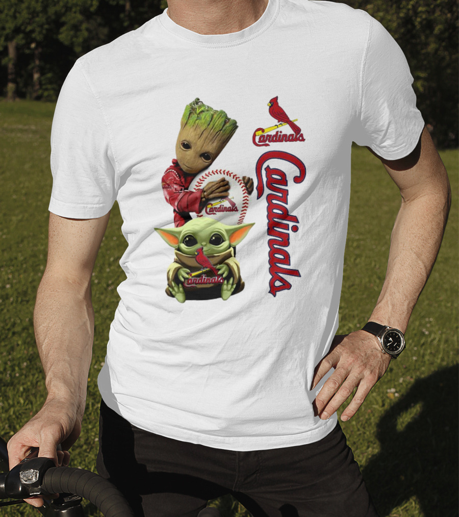 Baby Groot And Baby Yoda Hugging St. Louis Cardinals Baseball T-Shirt