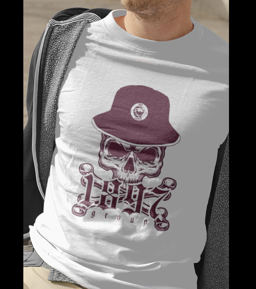 1897 Group Skull With Hat T-Shirt