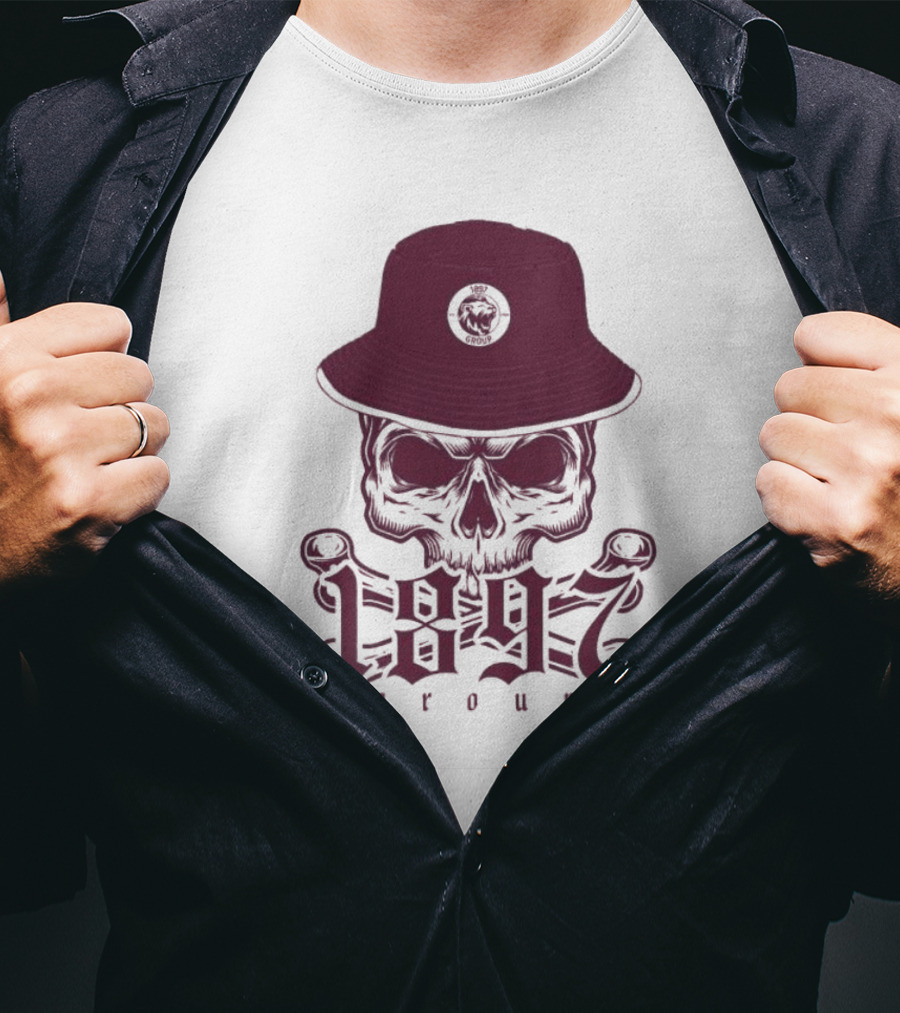 1897 Group Skull With Hat T-Shirt