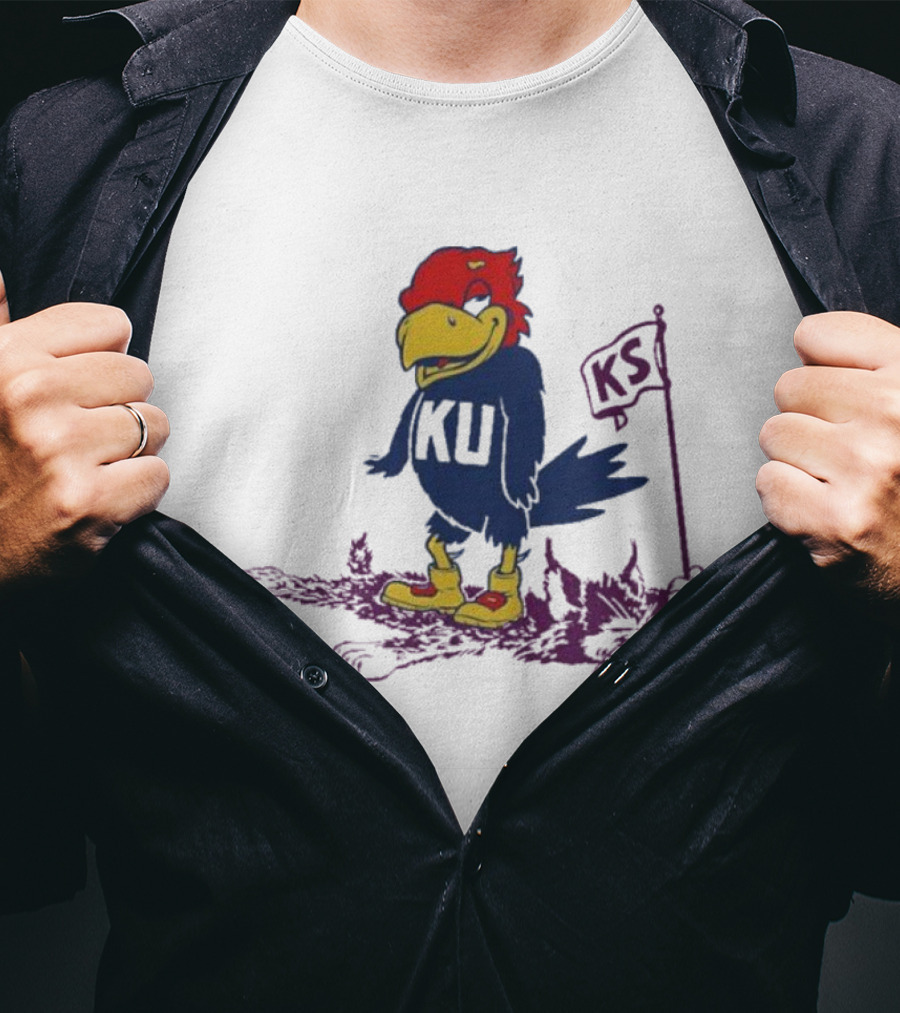 Kansas Jayhawks Vintage Rare Rivalry KU KS Flag T-Shirt