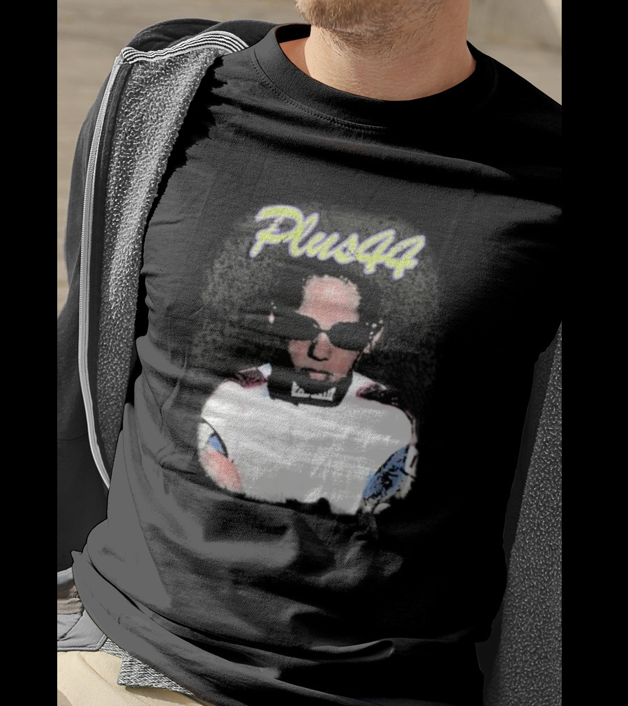 Lewis Hamilton Plus 44 Vintage Style Portrait T-Shirt