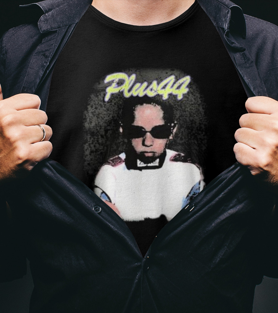 Lewis Hamilton Plus 44 Vintage Style Portrait T-Shirt