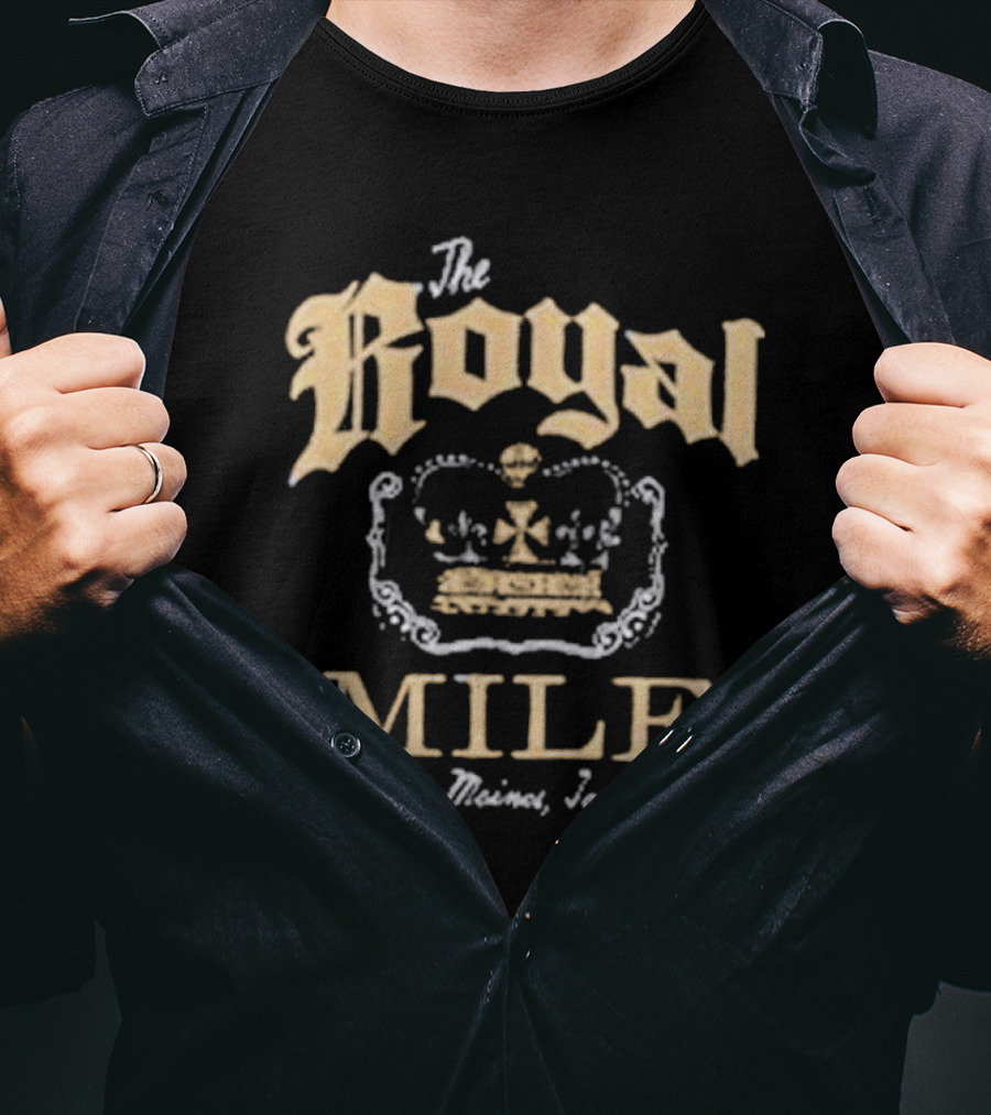 The Royal Mile Des Moines Iowa Vintage Crown T-Shirt